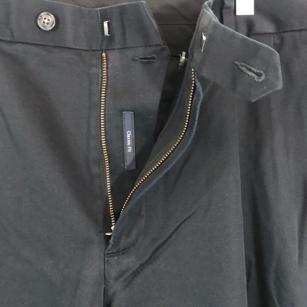 Roundtree & Yorke Black Pleated Cuffed Chino Pants Size 38 X 30